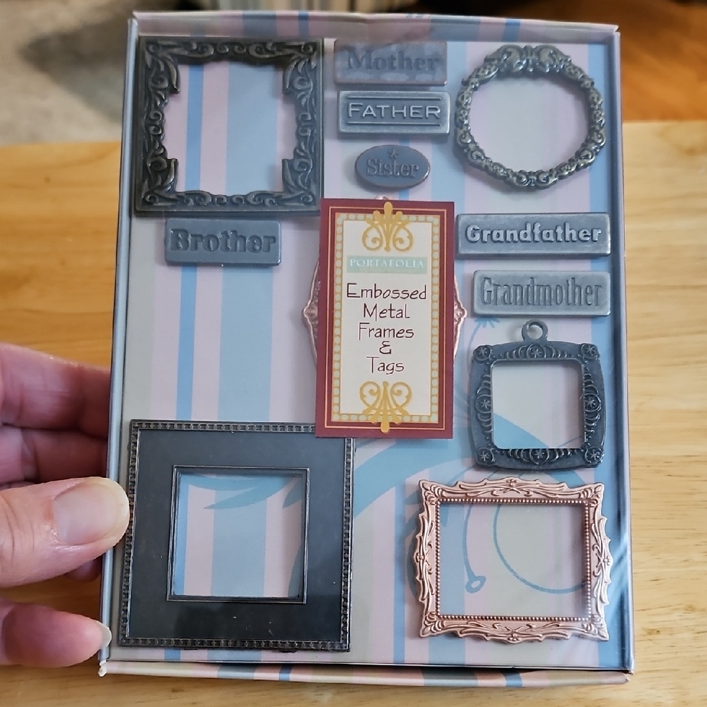PORTAFINA Embossed Metal Frames & Tags Set NEW